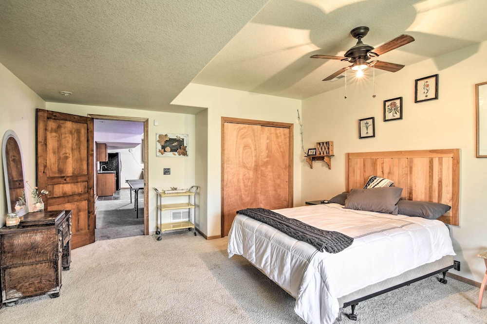 Raccoon River Retreat: Indoor Pool & Outdoor Fun! view 2