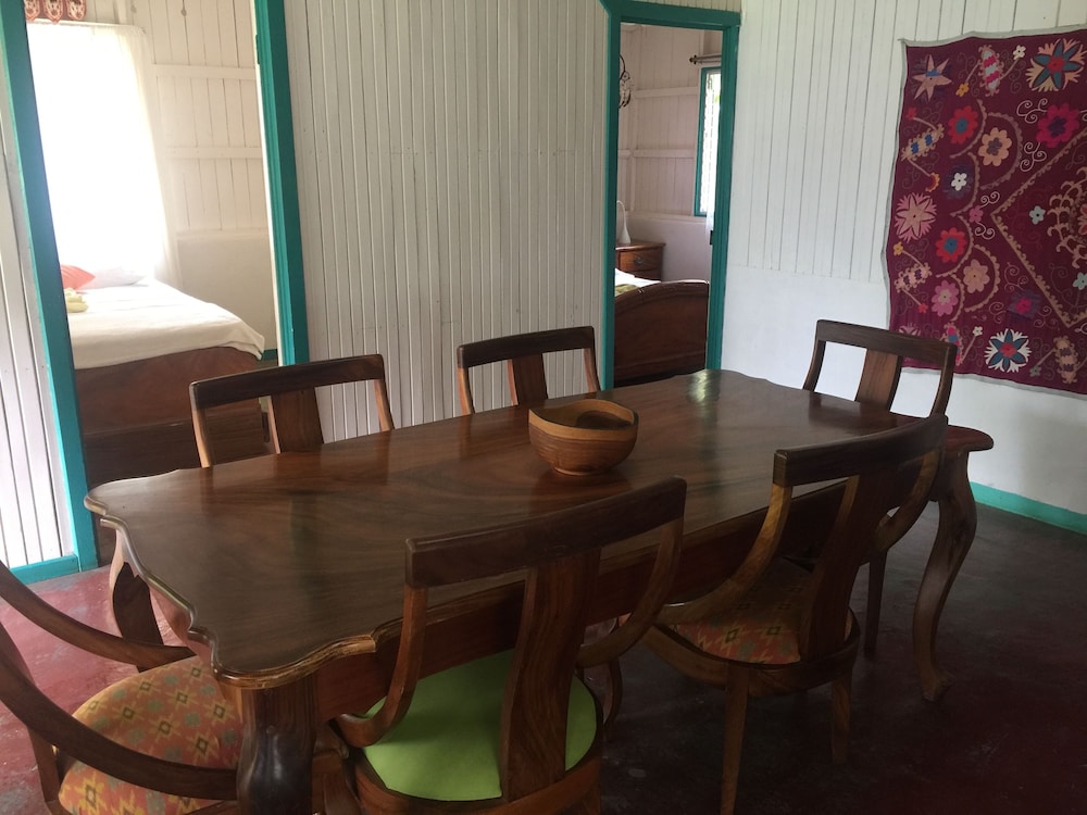Cinco Ceibas Lodge