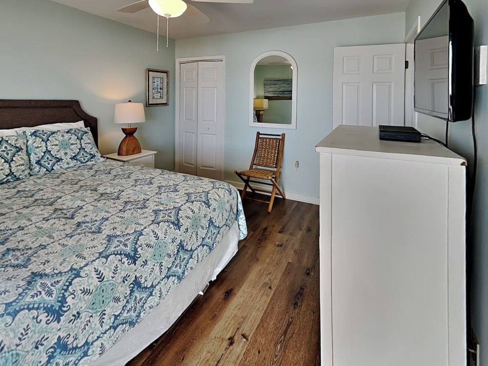 A Grande Green by Topsail Realty