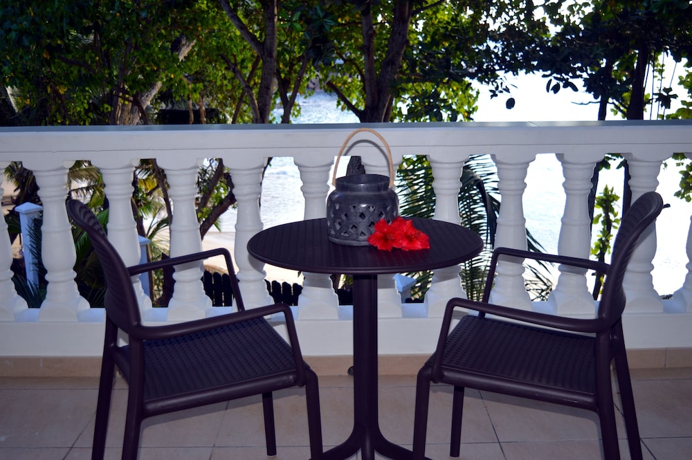 Sundown Beach Villa photo 2