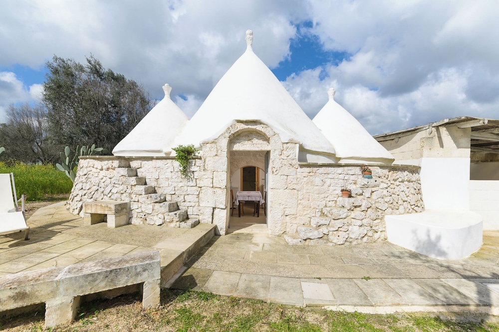 Trullo Puspo by Wonderful Italy