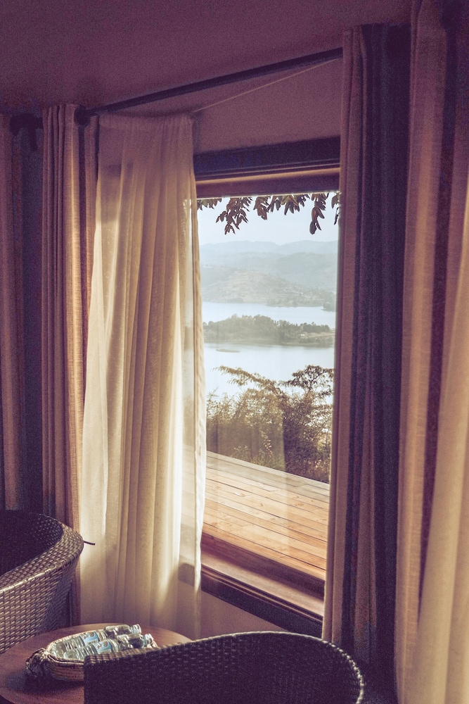 Arcadia Lodges Lake Bunyonyi