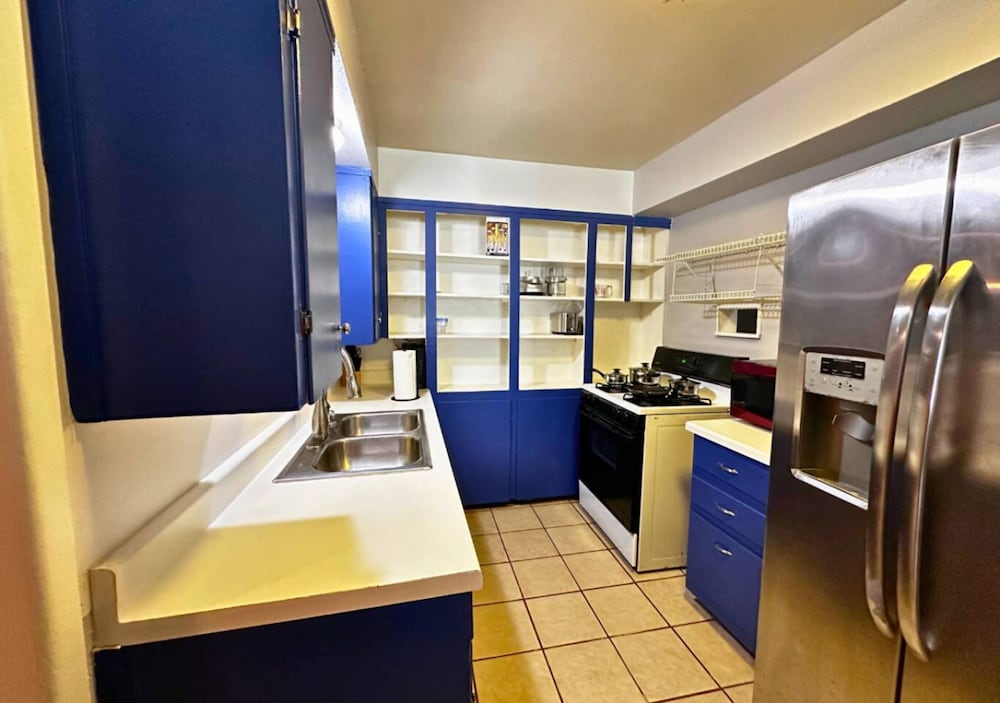 Cozy 3BR Retreat w Office