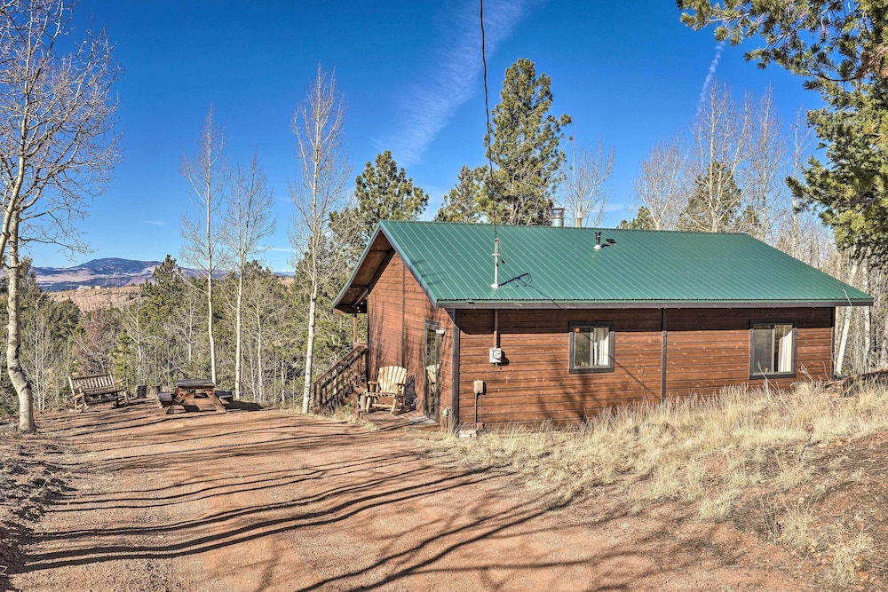 Mountain Paradise w/ Grill, Wifi & Stunning Views! view 3