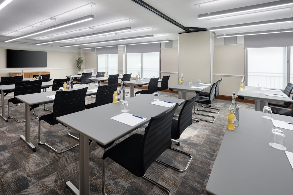 meeting & event spaces