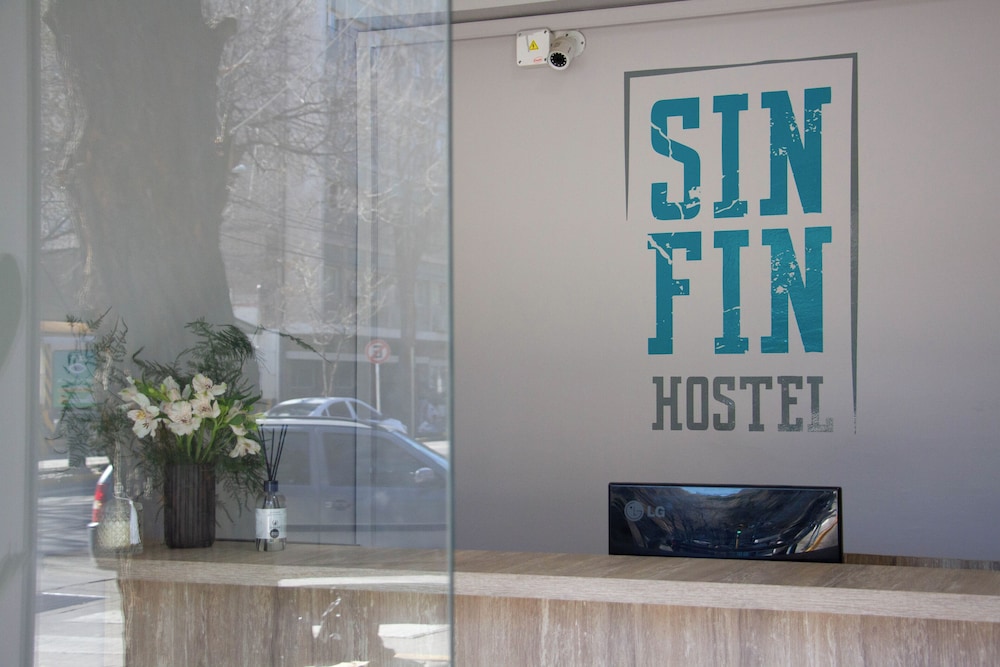 Sin Fin Hostel