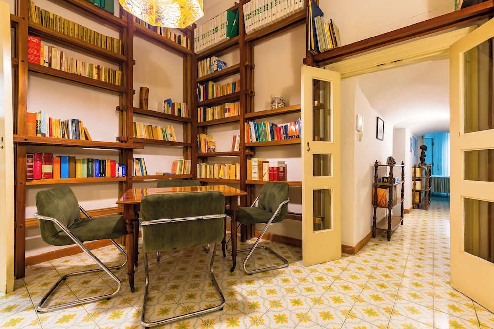 Villa Paola - Hidden Panoramic Garden and Terraces by Napoliapartments