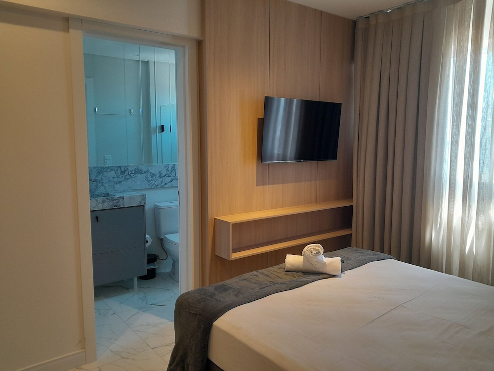 Ocean View Apt 550m From the Beach Gev1304
