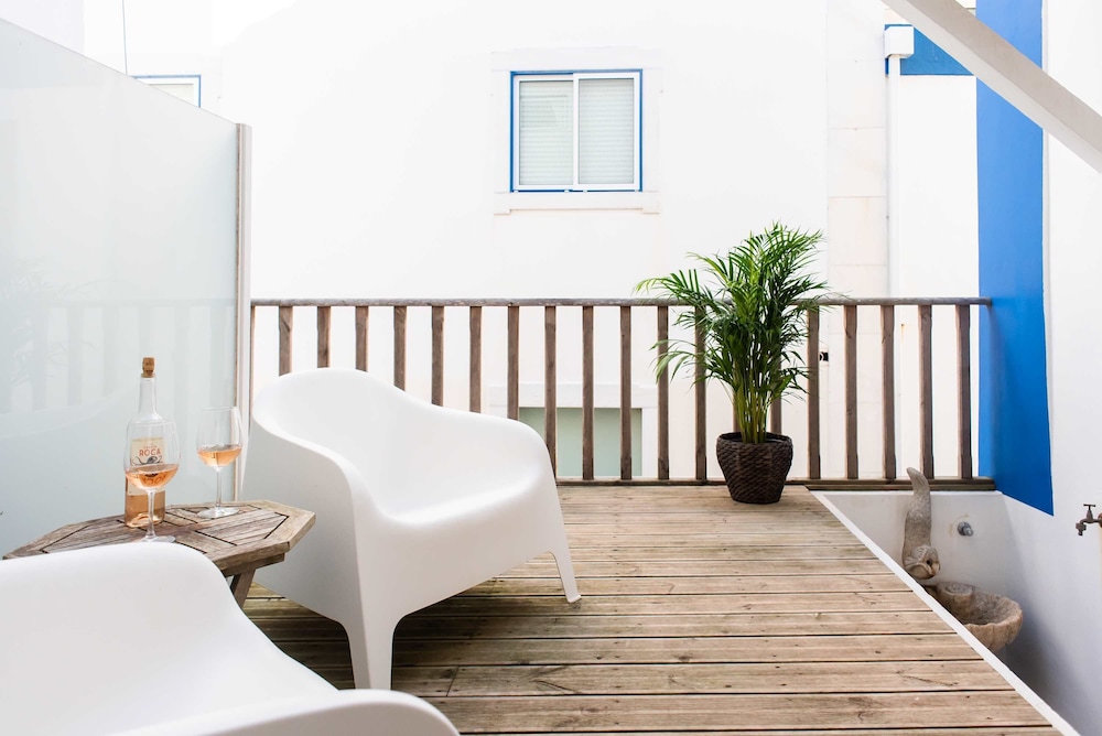 Central 3 Bedroom Apartment in Ericeira