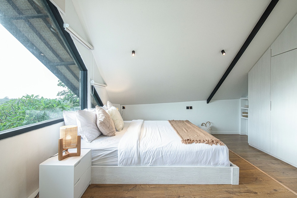 Stunning 6BR Villa 5 Mins to Bingin