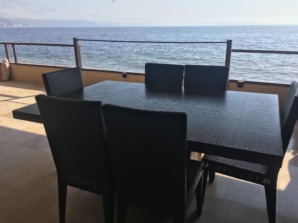 Los Tules Condominium Resort