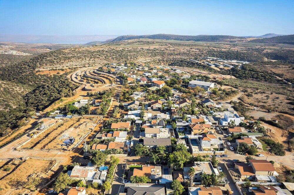 Tranquil Galilee Retreat by Sea N' Rent