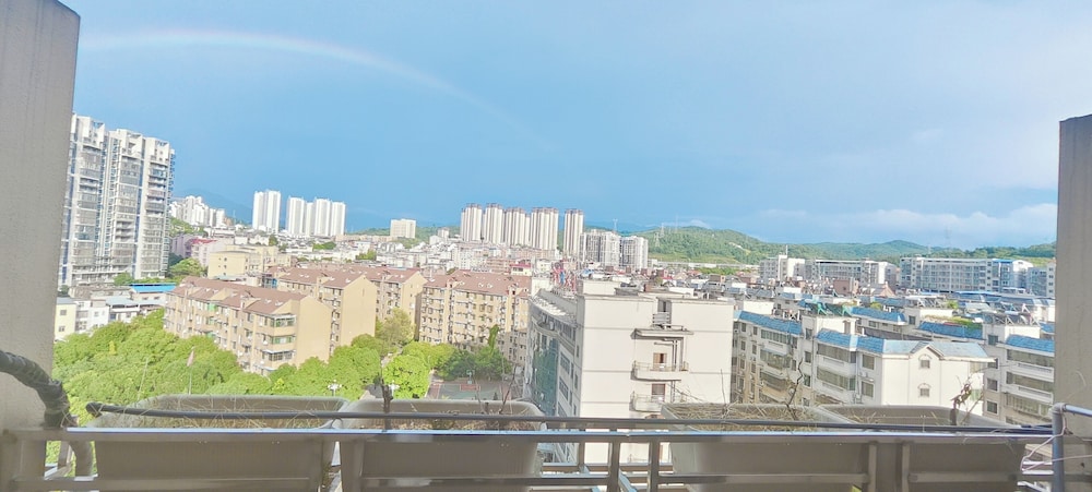 Sanyuan Hotel Wuling Square Store
