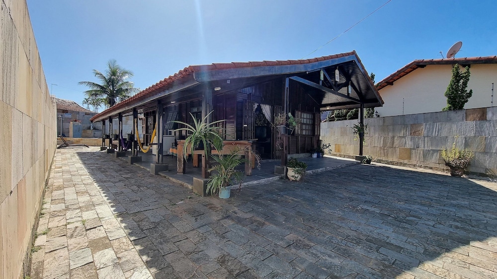 Seu Chalé na praia! SPA com Hidro Aquecida, Fogueira, Piscina, Bilhar