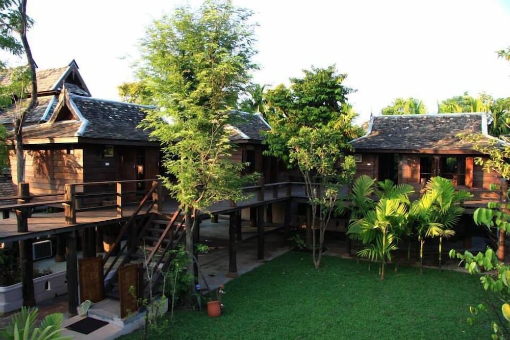 Lanna Ricebarn