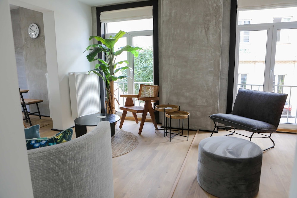 Denise - Belle Epoque Apartment With Modern Comfort
