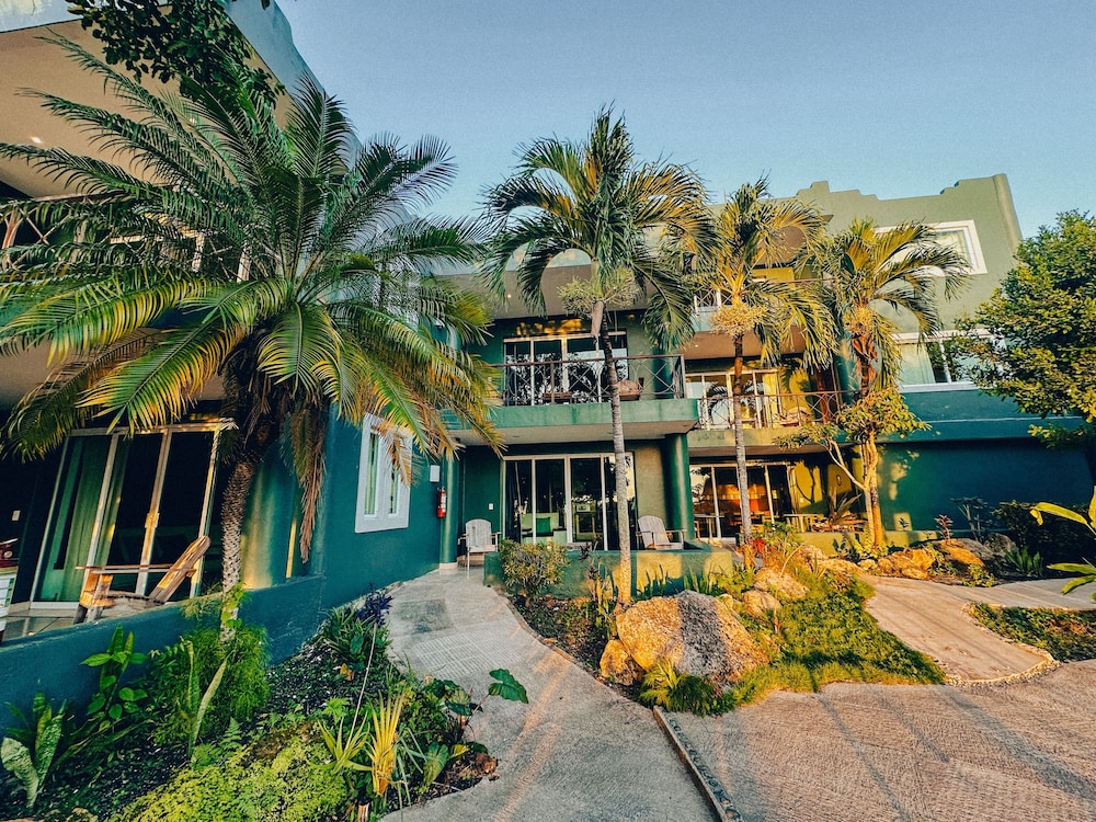 Viajero Bacalar Hostel