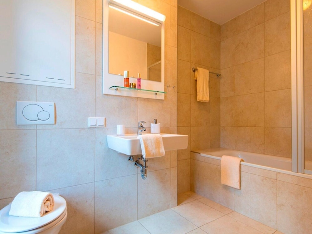 Penthouse in Bad Gastein Near Ski Lifts