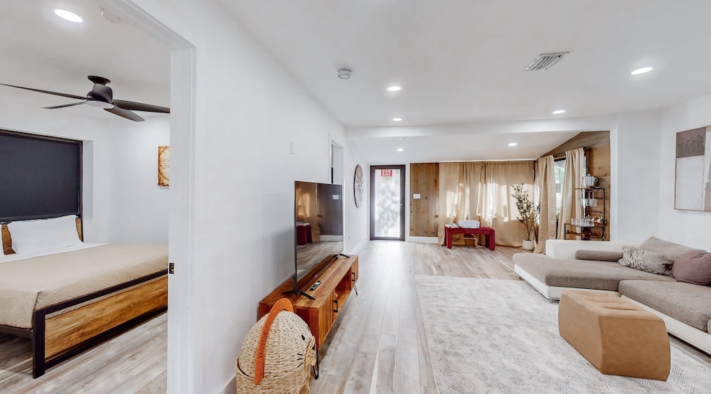 Casa Nirvana 4BR Home With Private Pool
