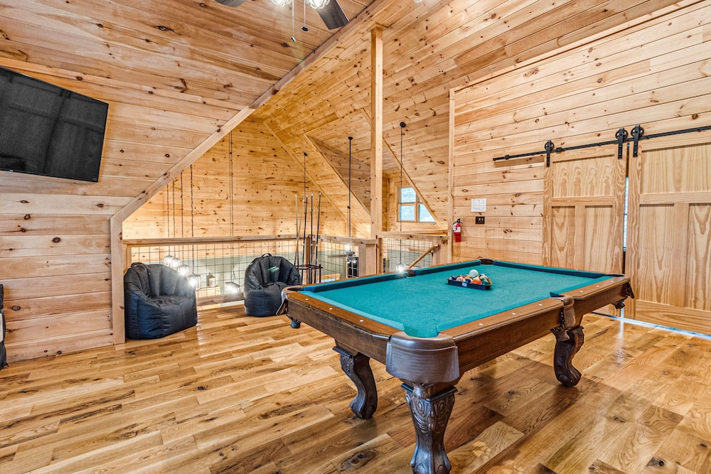 Pinewood Forest Walden's Creek Cabins