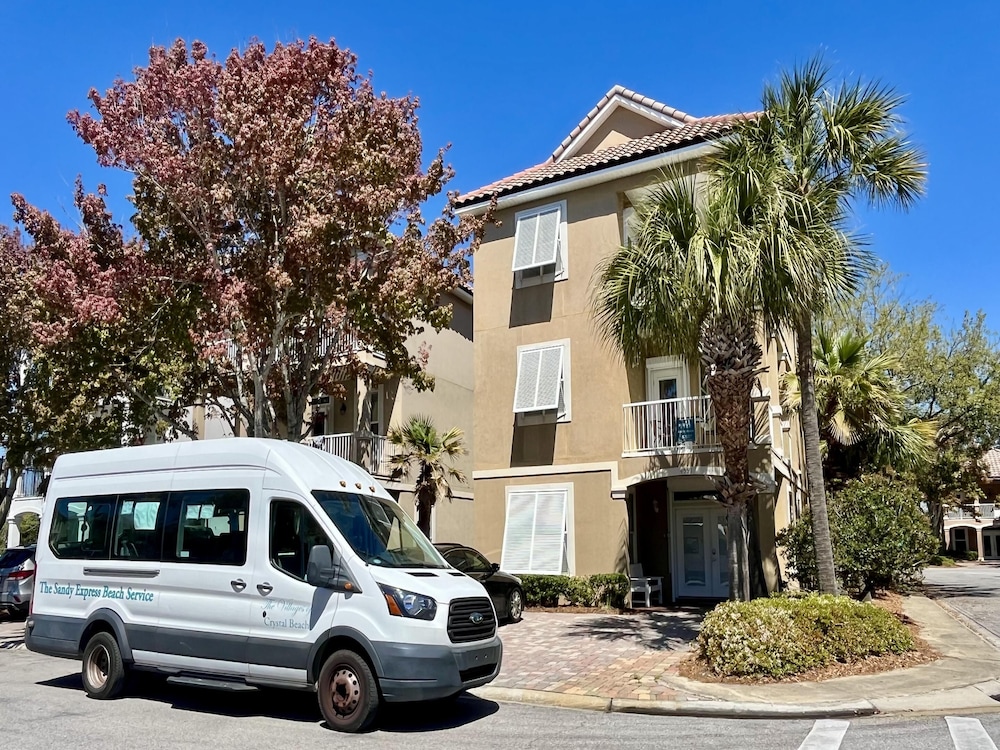 Sunny Beach by Southern Vacation Rentals