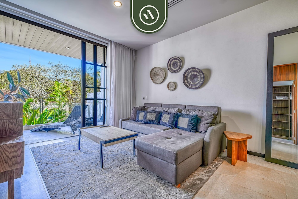 New 2BR Condo in Zona Romantica - Rooftop Pool