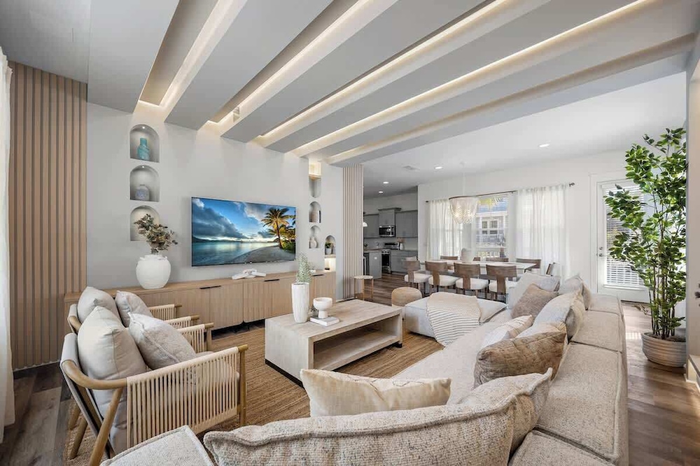 Dream Home Steps from Emerald Beach