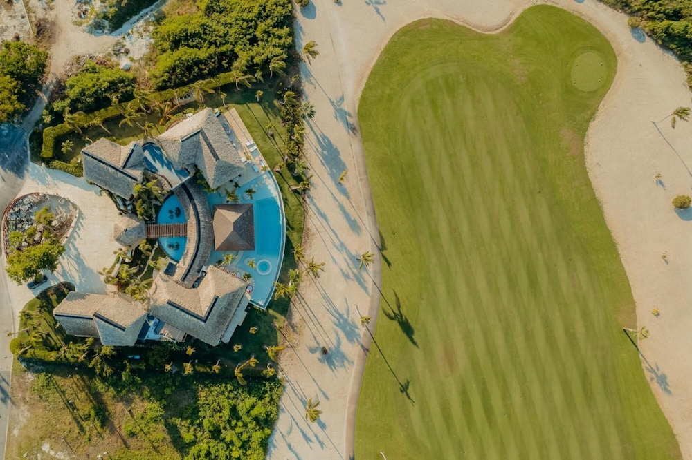 Unique Luxury Villa With Full Staff and Ocean View view 2