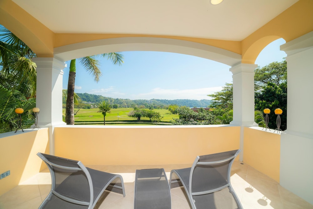 Colina 7C - 3 bdr 2 Bath
