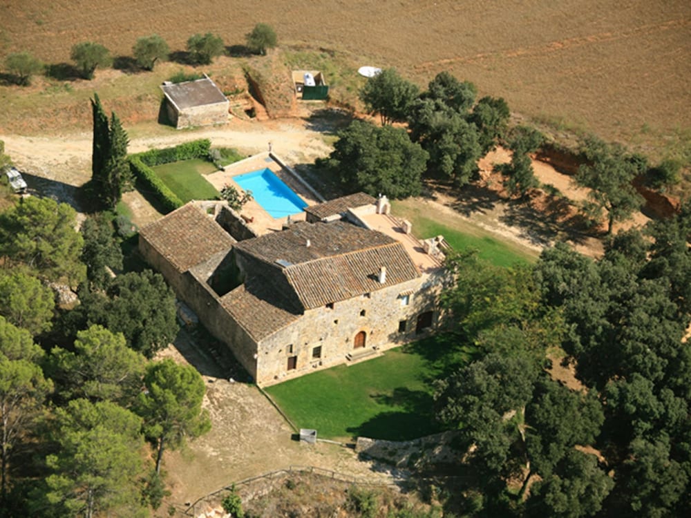 Traditional Estate From the XIV Century, With Swimming Pool