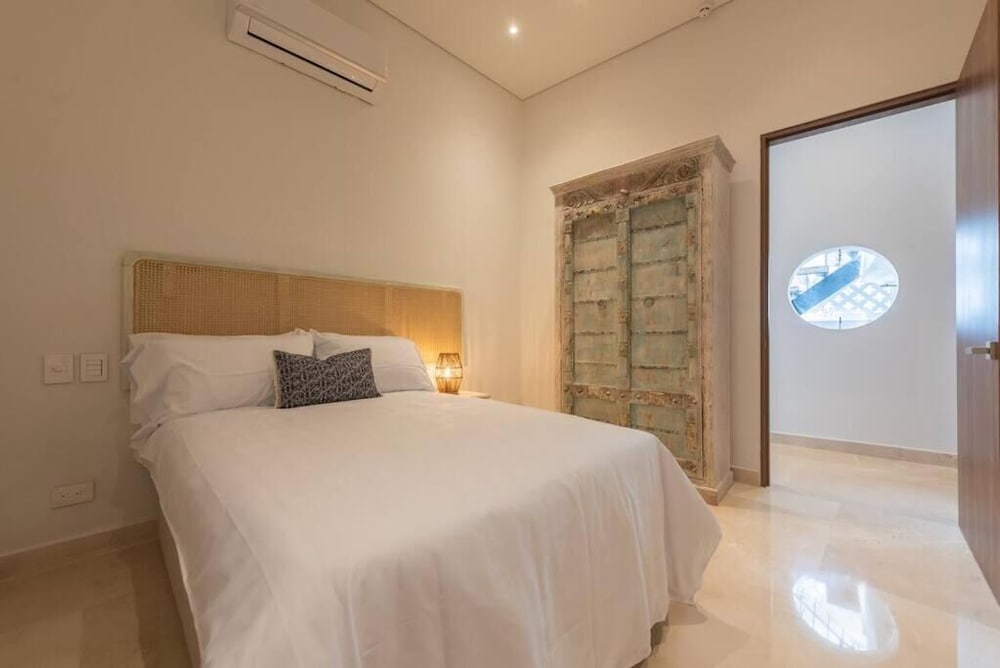 Casa Luxor by SOHO