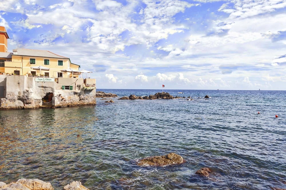 Aurora 20 a Boccadasse view 2