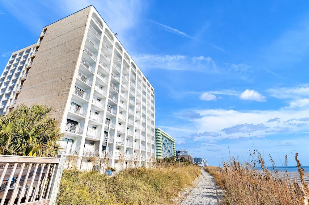 Oceanview Studios at Seamist Driftwood view 3