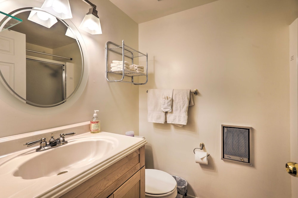 Lake Tahoe Vacations - Incline Village Condo: 1 Mi to Diamond Peak Resort - Property Image 12