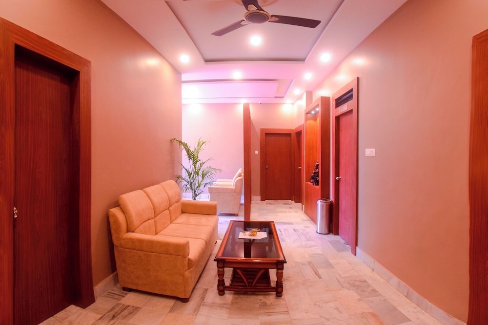 THE KASHI RESIDENCY