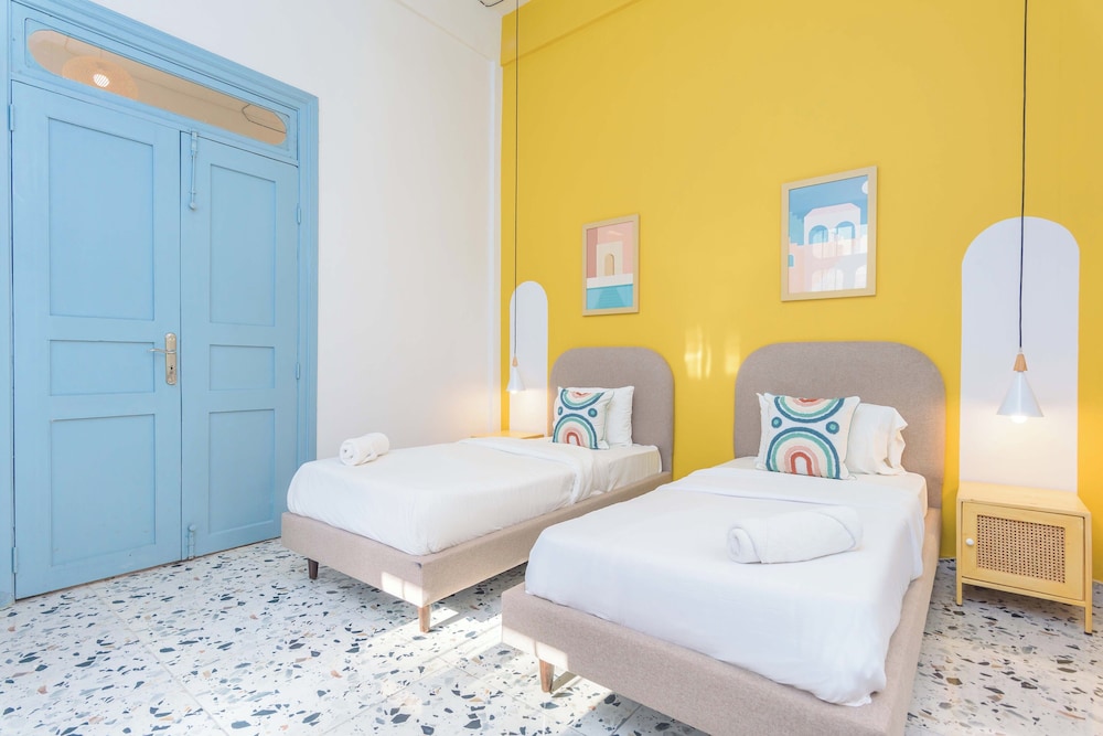 Flame 3-Bedroom Apartment in Mar Mikhael