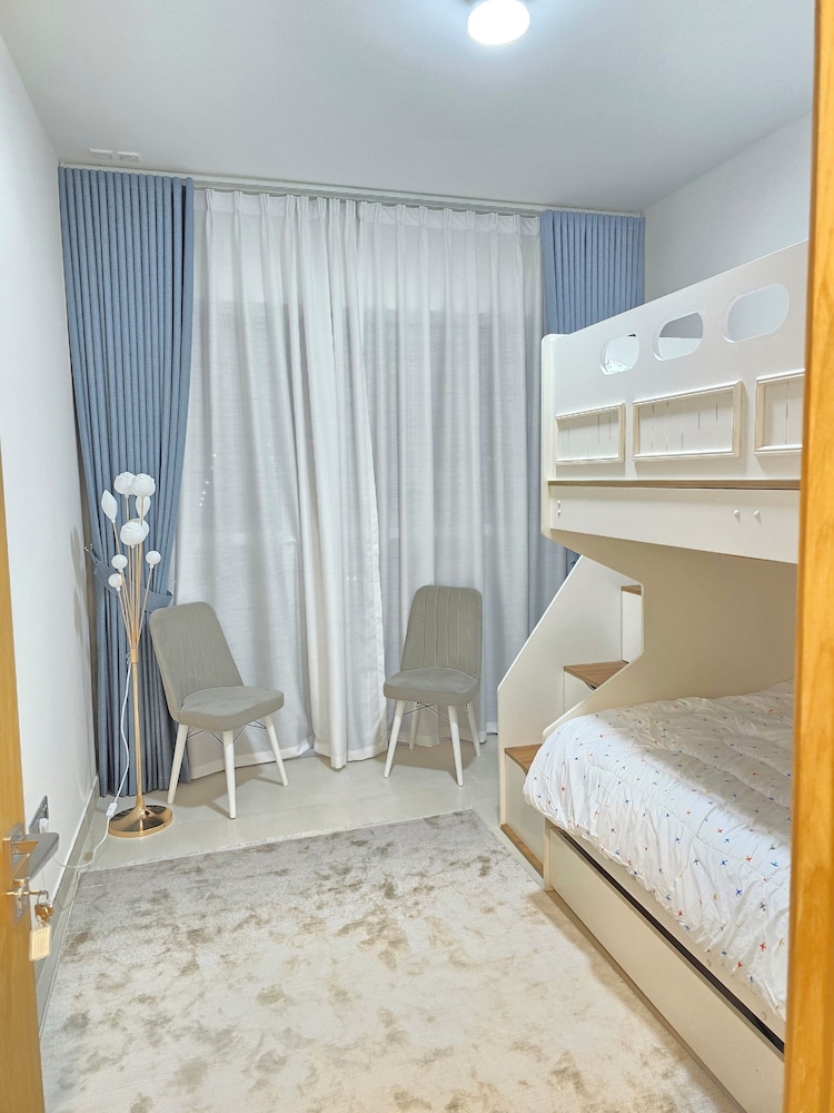 LUXURY BOULEVARD 2BHK