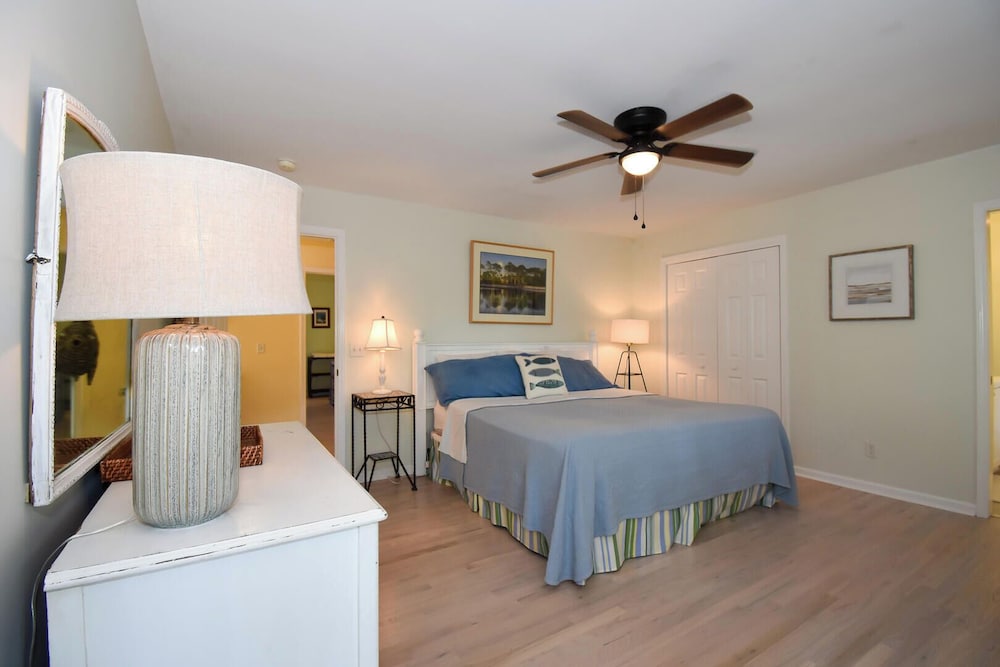 Spacious 4-bed, 4-bath Home in the Heart of Fripp Island