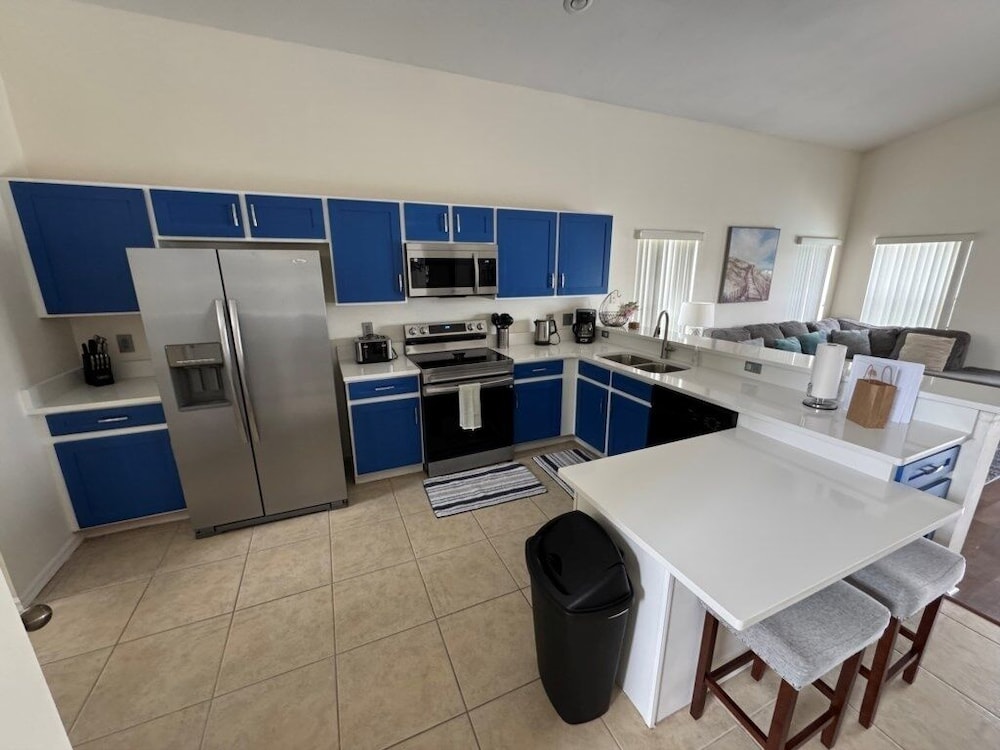 Lakeview Villa 5 Bedroom Home