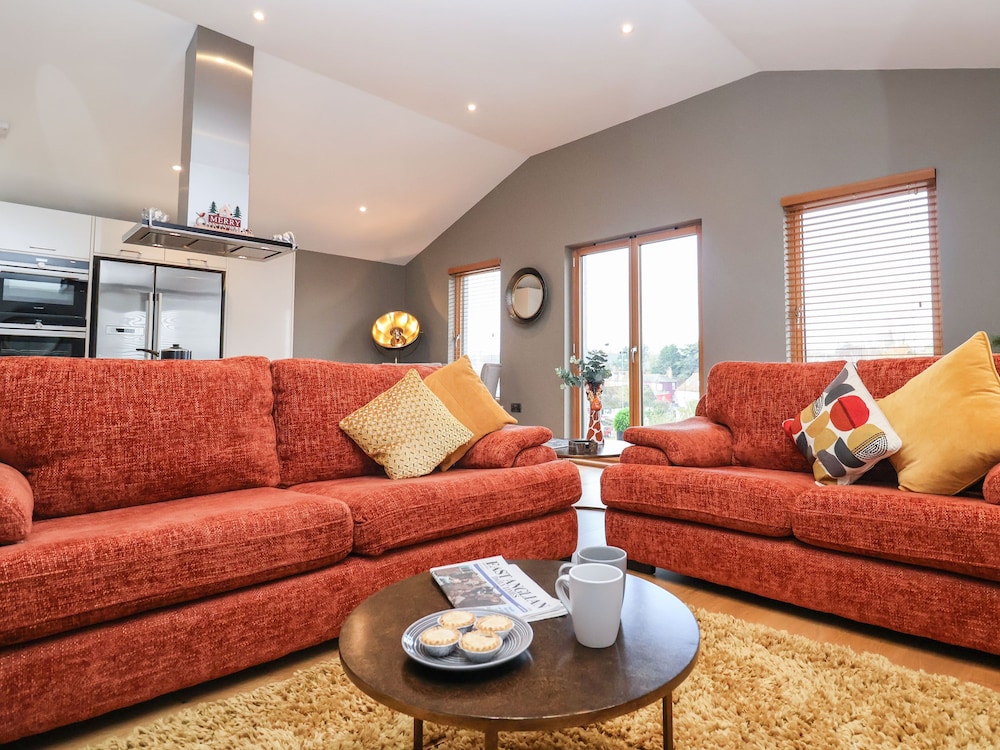 Woodbridge Penthouse