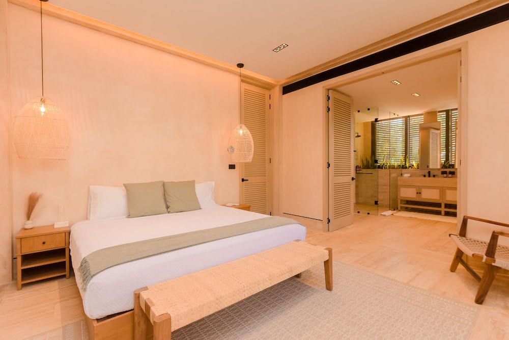 The Palm Luxury Villas Corasol by Lumina view 3