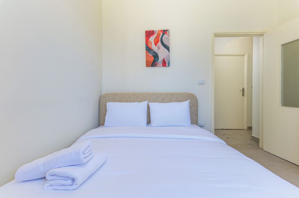 Calliope 2-BR Apartment in Gemmayze