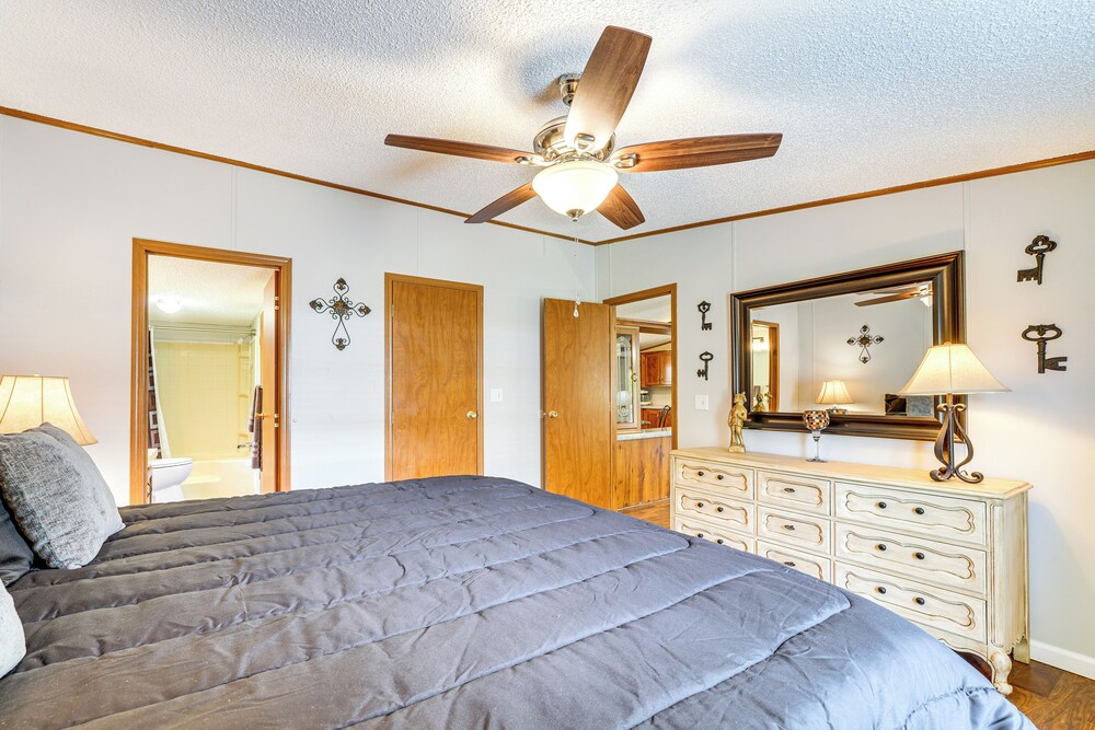 Near Kanawha River & ATV Trails: Home w/ Deck!