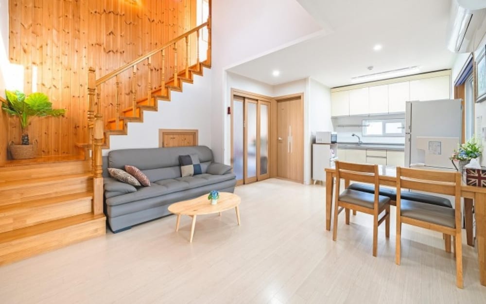 Gyeongju Camino Pool Villa Pension