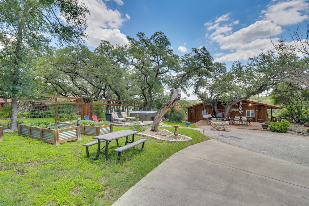Waterfront Spicewood Home: Deck, Fire Pit Grill - Property Image 43