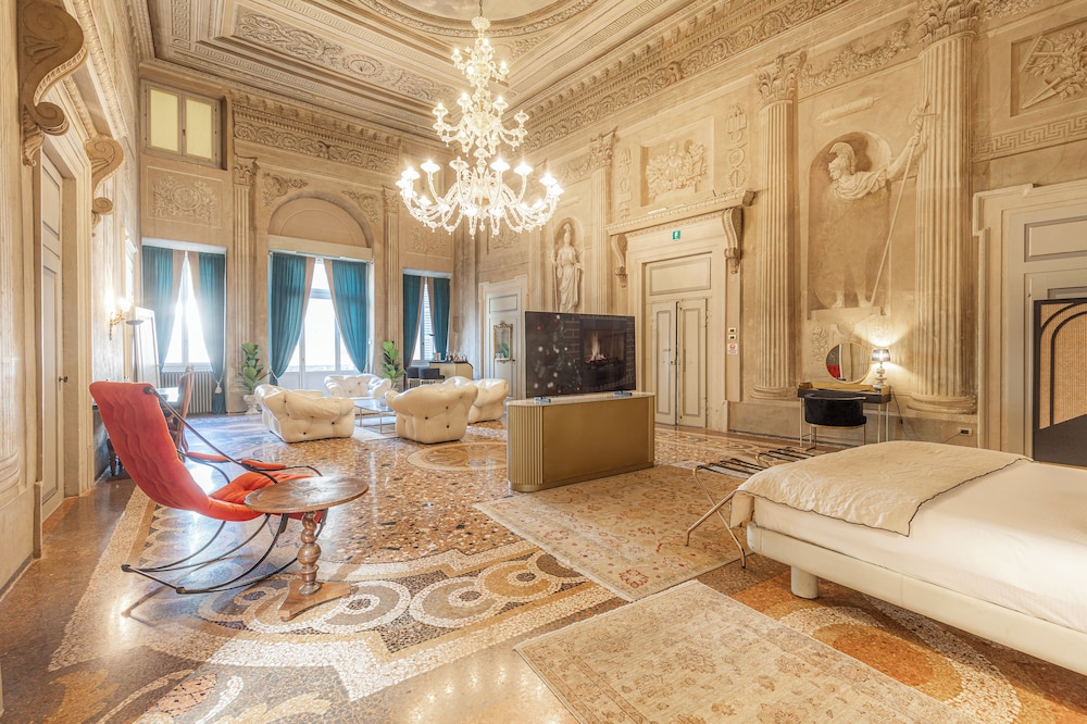 Corte Realdi Suites Palazzo Camozzini