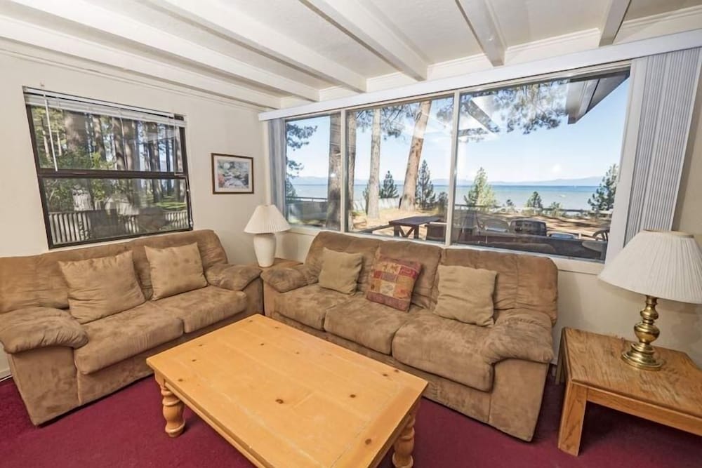 Lake Tahoe Vacations - 3195 Pasadena Avenue 6 Bedroom Home by RedAwning - Property Image 12