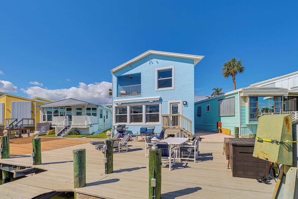 Luxury Nettles Island Home w/ Large Dock!