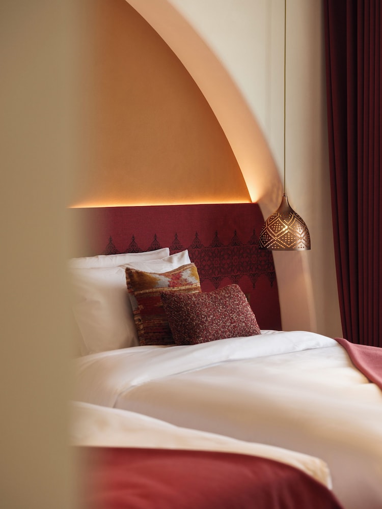 Rizamat Manor Bed&Breakfast
