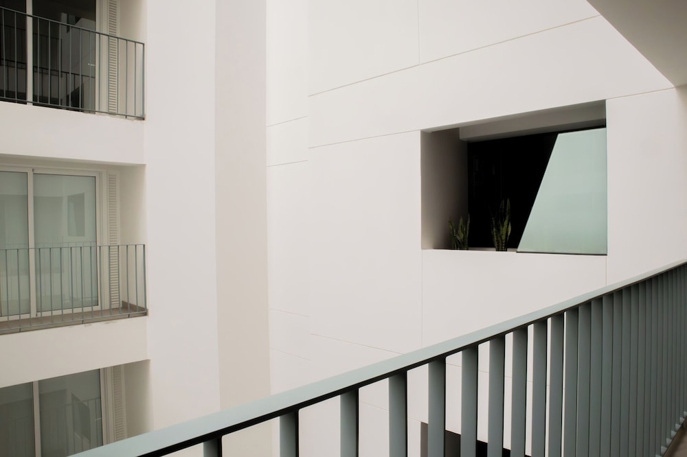 Select by Wynwood House